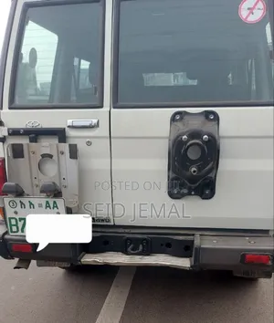 Toyota Land Cruiser 2015 White