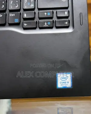 New Laptop Dell Latitude 5300 8GB Intel Core I5 SSD 512GB