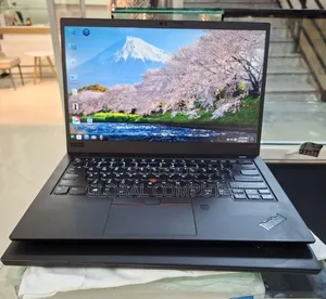 Photo - New Laptop Lenovo ThinkPad X1 Carbon 16GB Intel Core I7 SSD 512GB