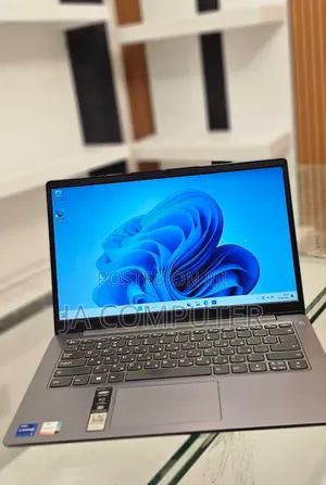 Photo - New Laptop Lenovo Ideapad 3 16GB Intel Core I7 SSD 512GB