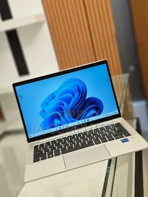 New Laptop HP EliteBook 830 G8 16GB Intel Core I7 SSD 512GB