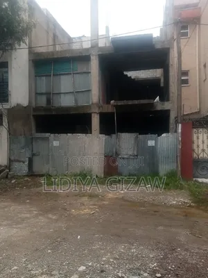 5bdrm House in Akaky Kaliti for sale