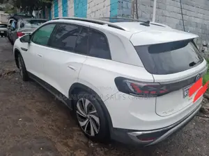 Volkswagen ID.6 2023 White