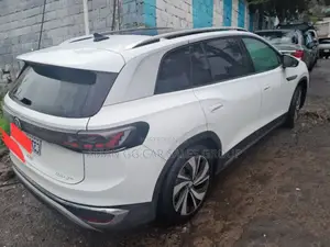 Volkswagen ID.6 2023 White