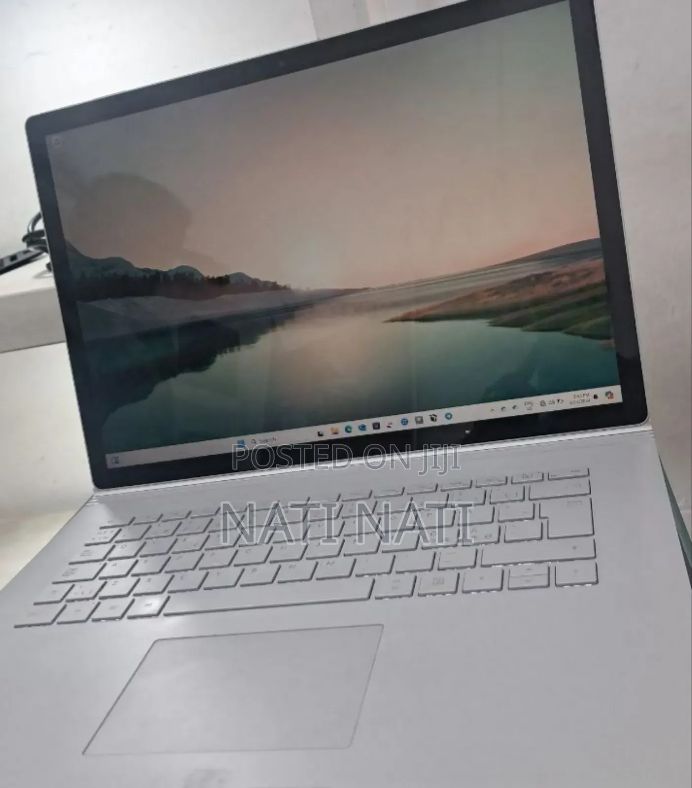 New Laptop Microsoft Surface 16GB Intel Core I7 SSD 256GB