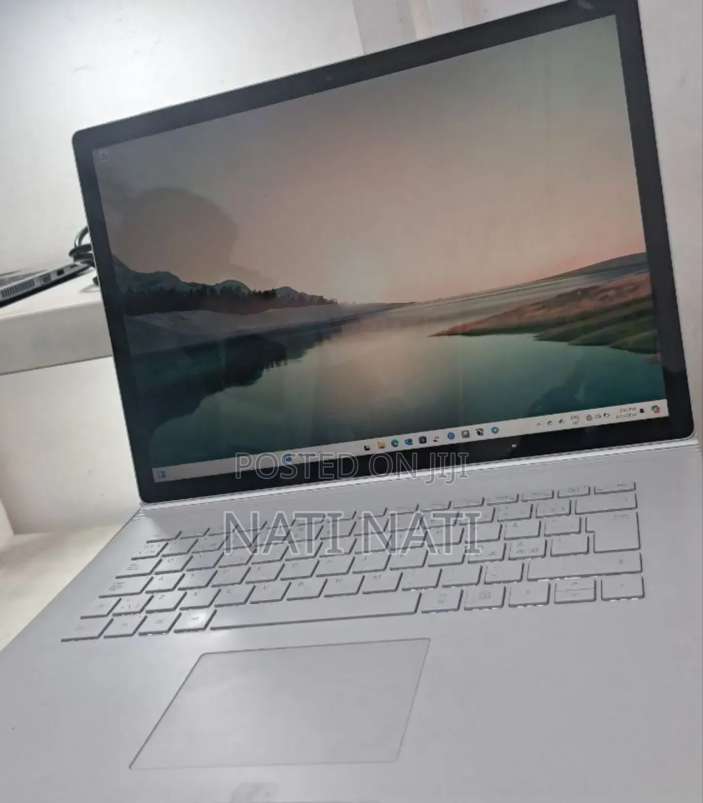 New Laptop Microsoft Surface 16GB Intel Core I7 SSD 256GB