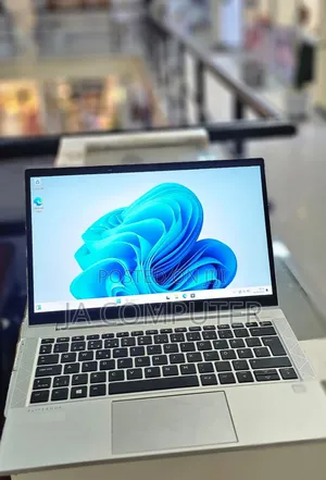 New Laptop HP EliteBook 830 G8 16GB Intel Core I5 SSD 512GB