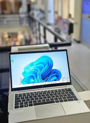 New Laptop HP EliteBook 830 G8 16GB Intel Core I5 SSD 512GB