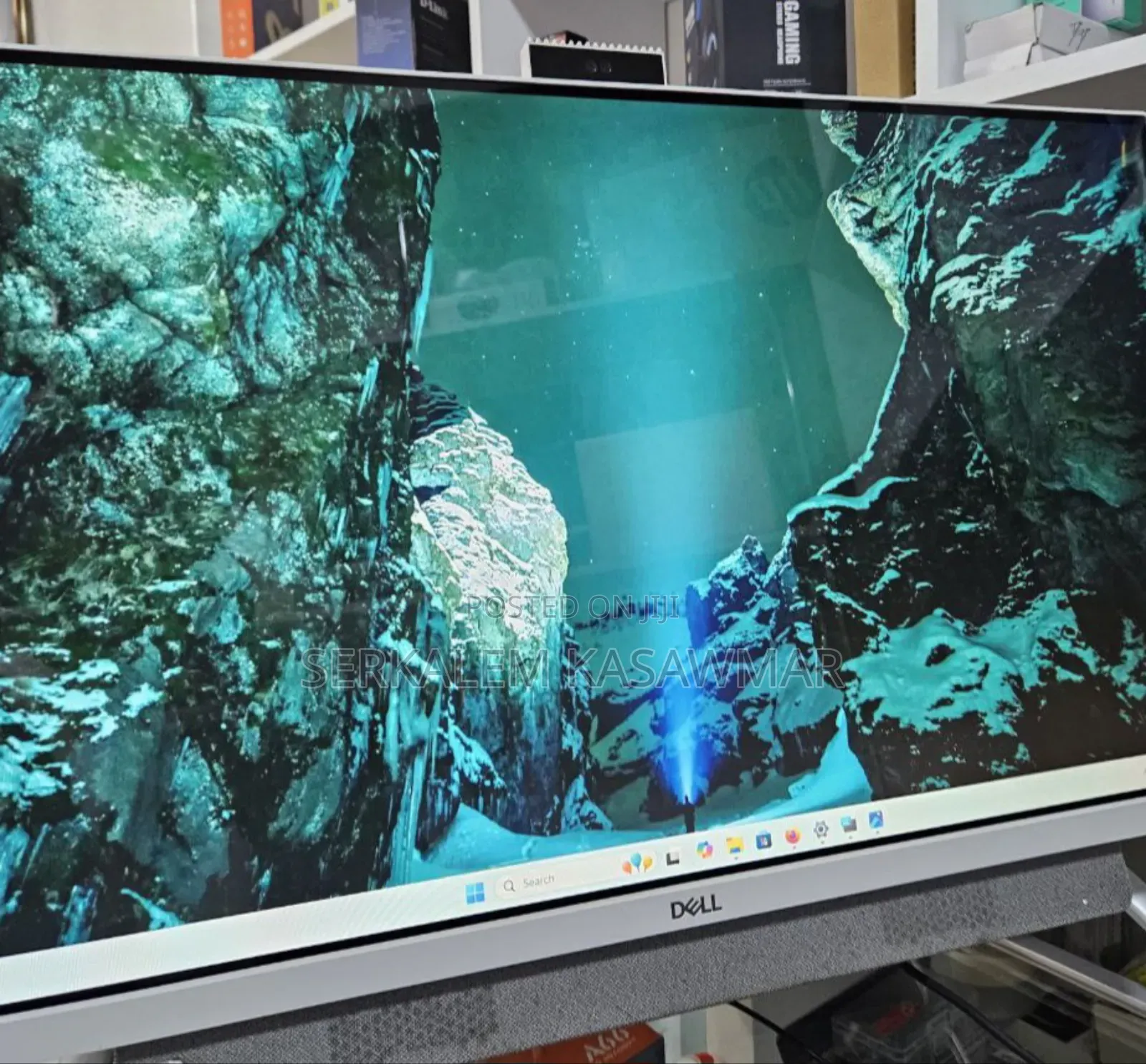 New Dell Inspiron 27 All-in-One 12GB Intel Core I7 SSD 512GB