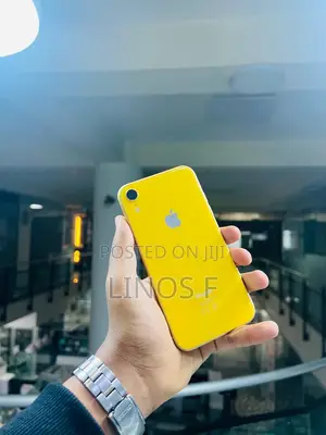 Apple iPhone XR 64 GB Yellow