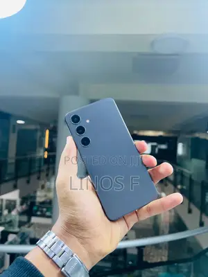 Photo - New Samsung Galaxy S24 Plus 256 GB Gray