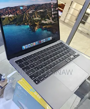 New Laptop Apple MacBook Air 2023 M2 16GB Apple M2 SSD 512GB
