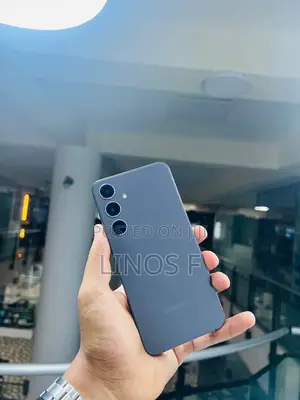 Photo - New Samsung Galaxy S24 128 GB Gray