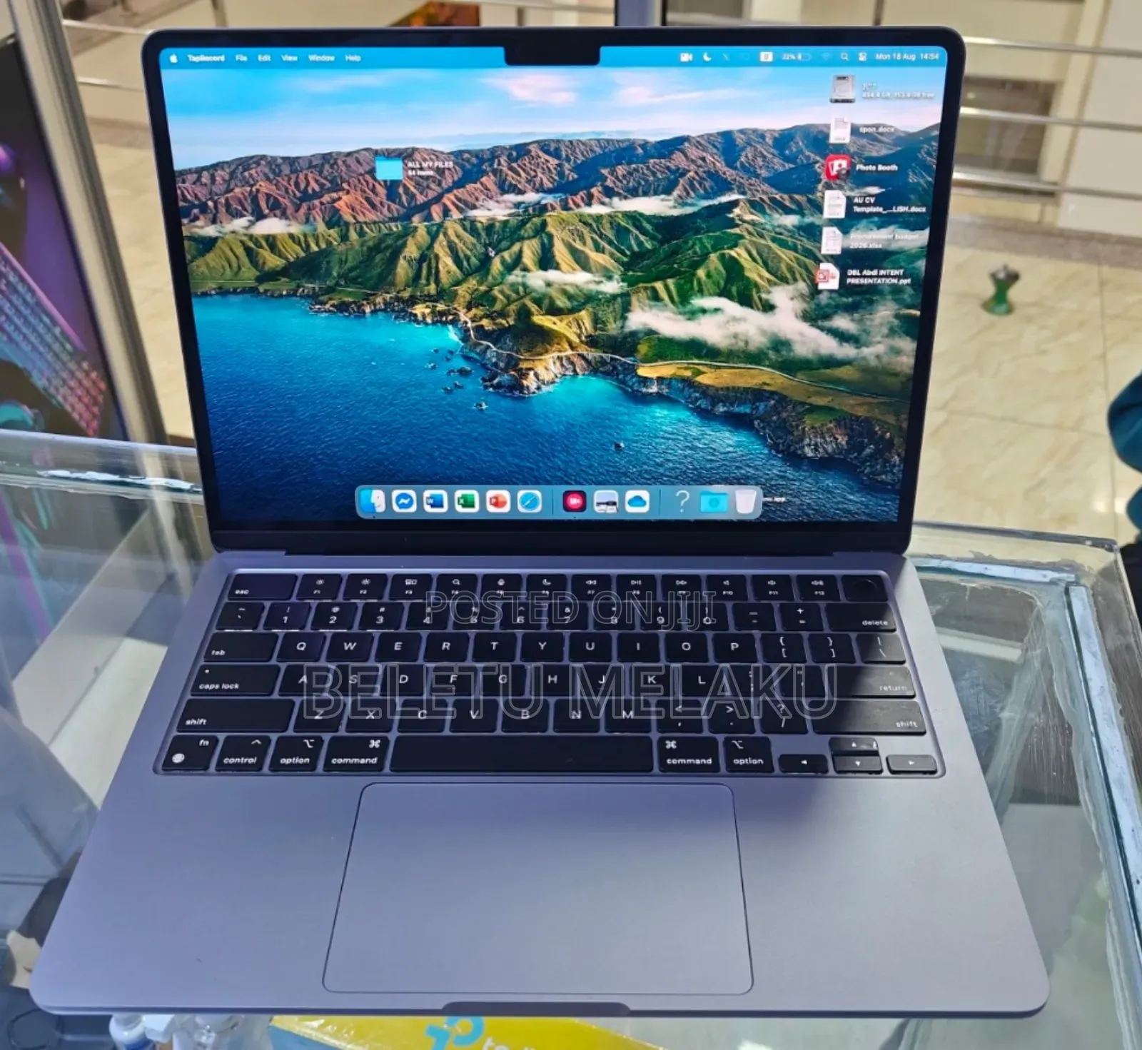 New Laptop Apple MacBook Air 2022 M2 8GB Apple M2 SSD 512GB