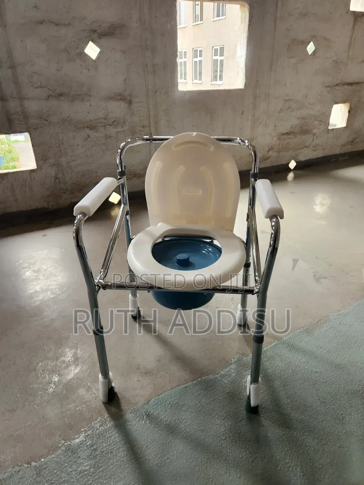 Commode Chair蝨你brand New Toilet Chair脆弱commode Chair肇始poty Chair New