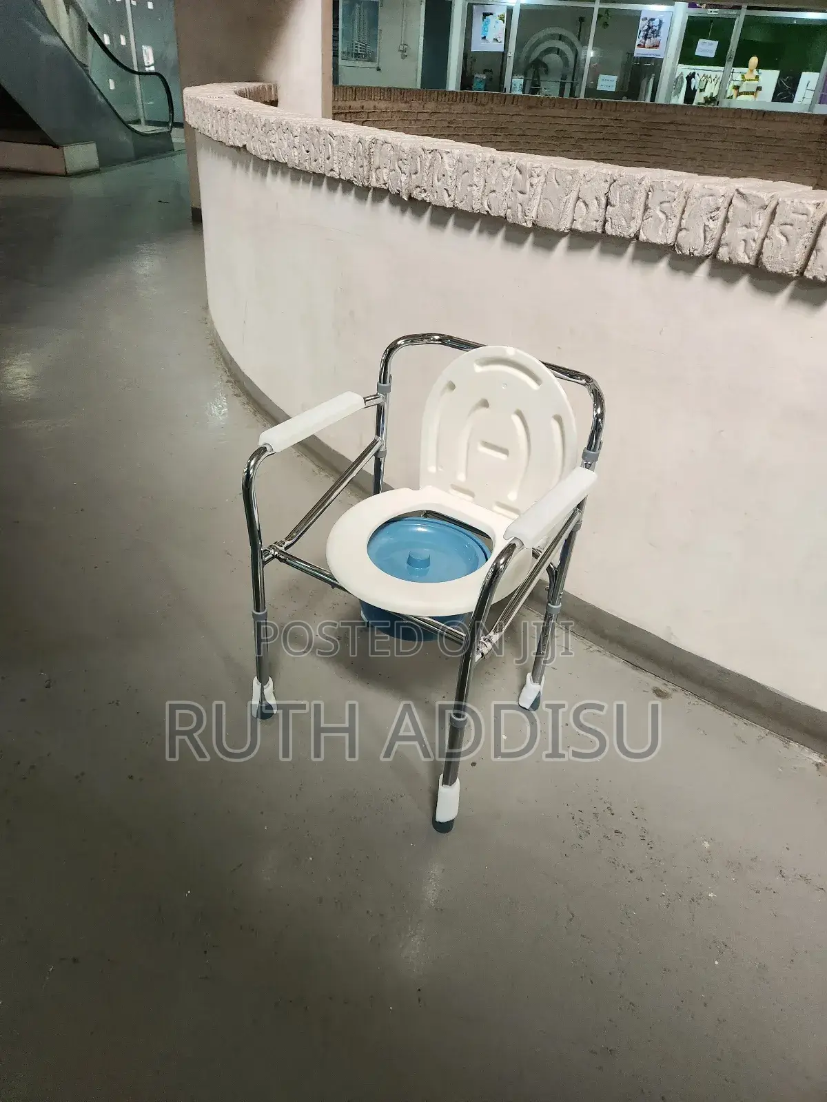 Commod3 Chair瞞騙wheelchair孓的commode Chair腔內toilet Chair New