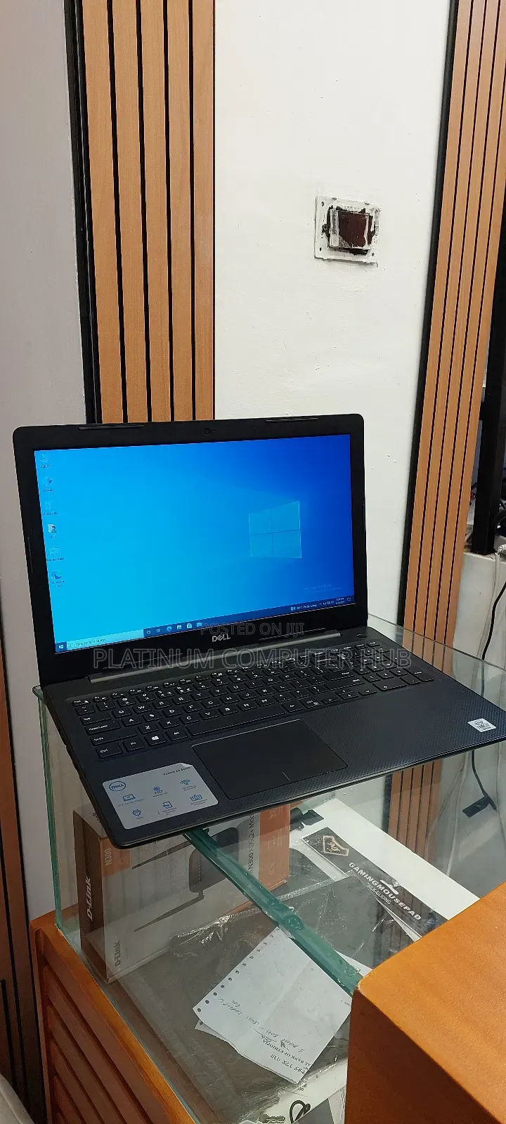 New Laptop Dell Vostro 3560 8GB Intel Core I7 SSD 512GB