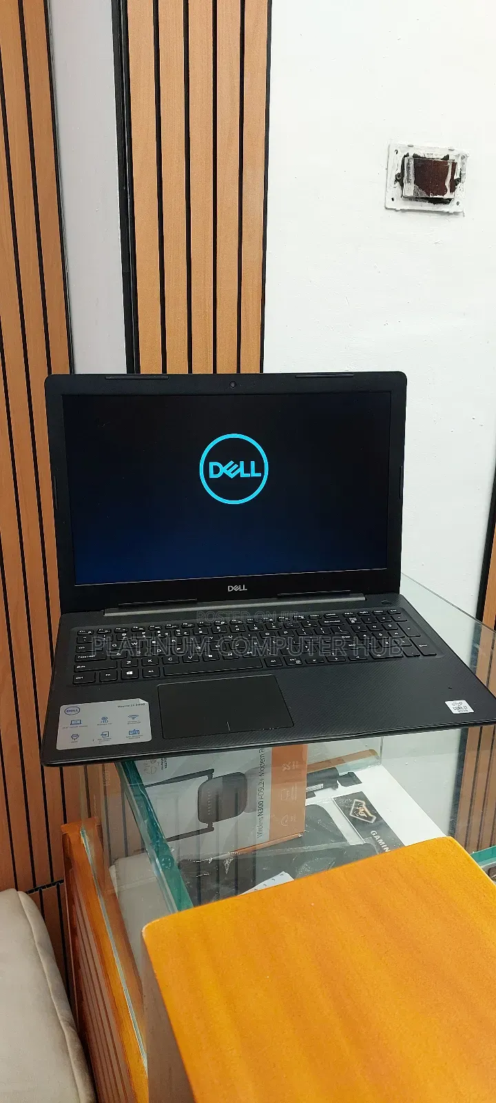 New Laptop Dell Vostro 3560 8GB Intel Core I7 SSD 512GB