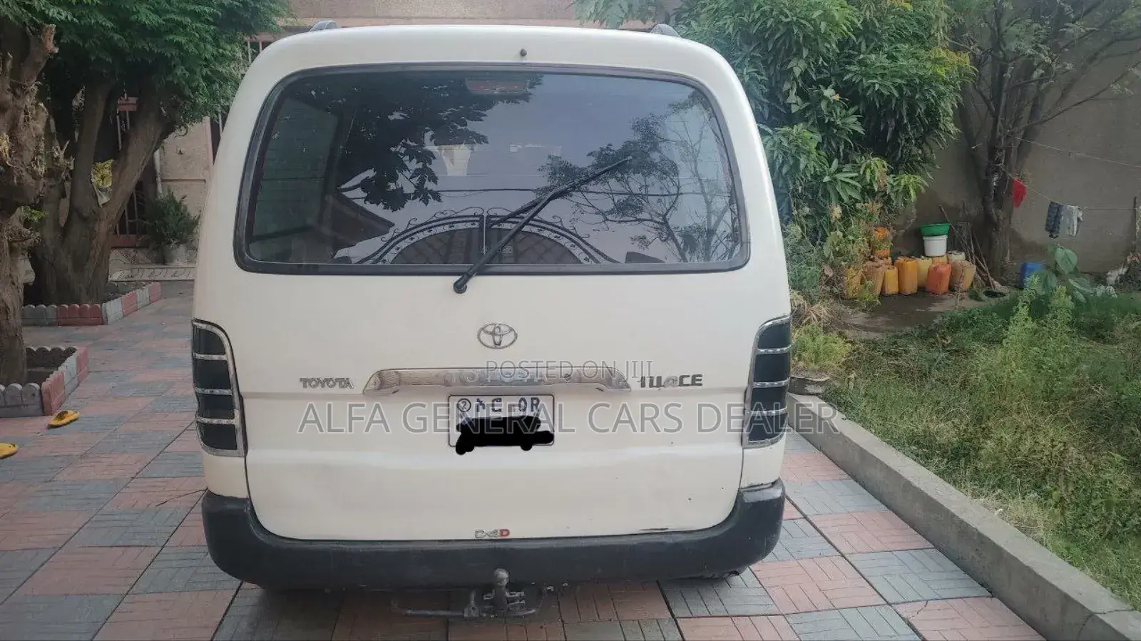 Toyota HiAce 2007 White