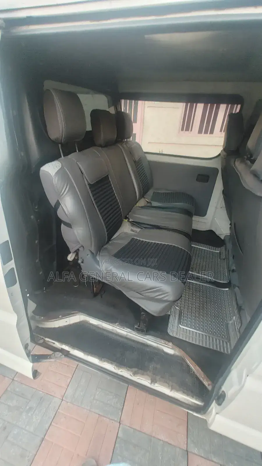 Toyota HiAce 2007 White