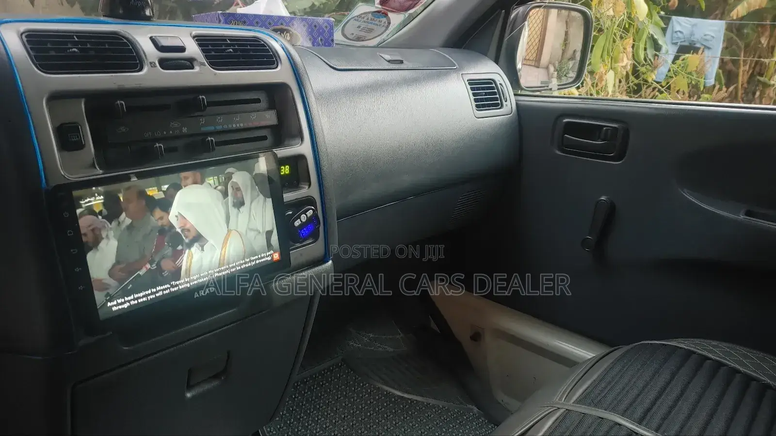 Toyota HiAce 2007 White