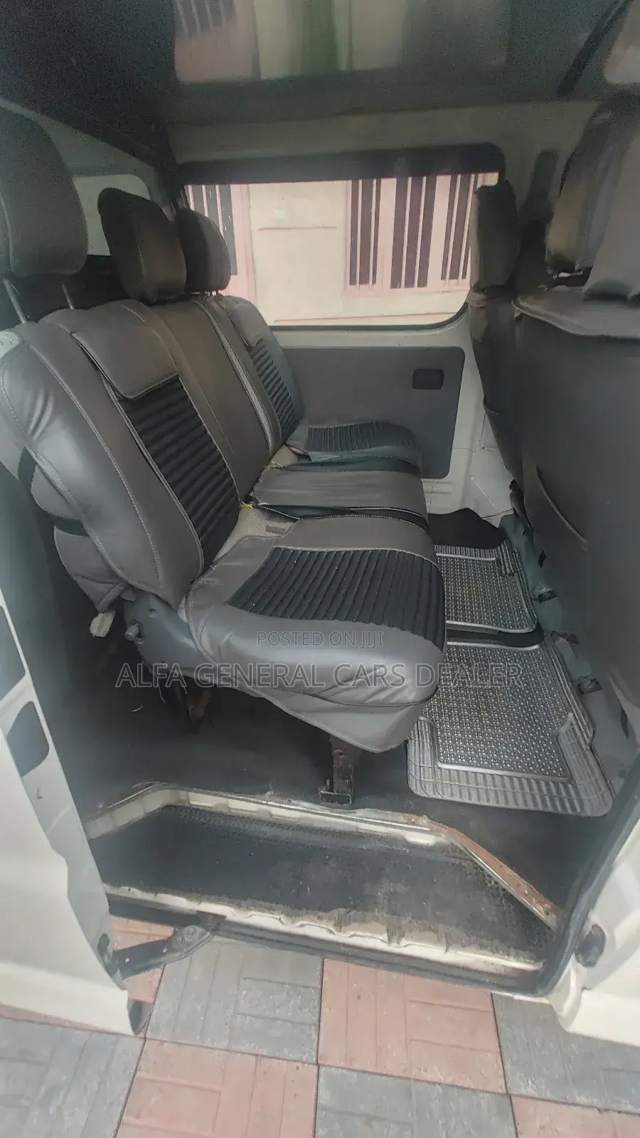 Toyota HiAce 2007 White