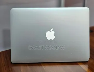 New Laptop Apple MacBook Air 2015 8GB Intel Core I5 SSD 256GB