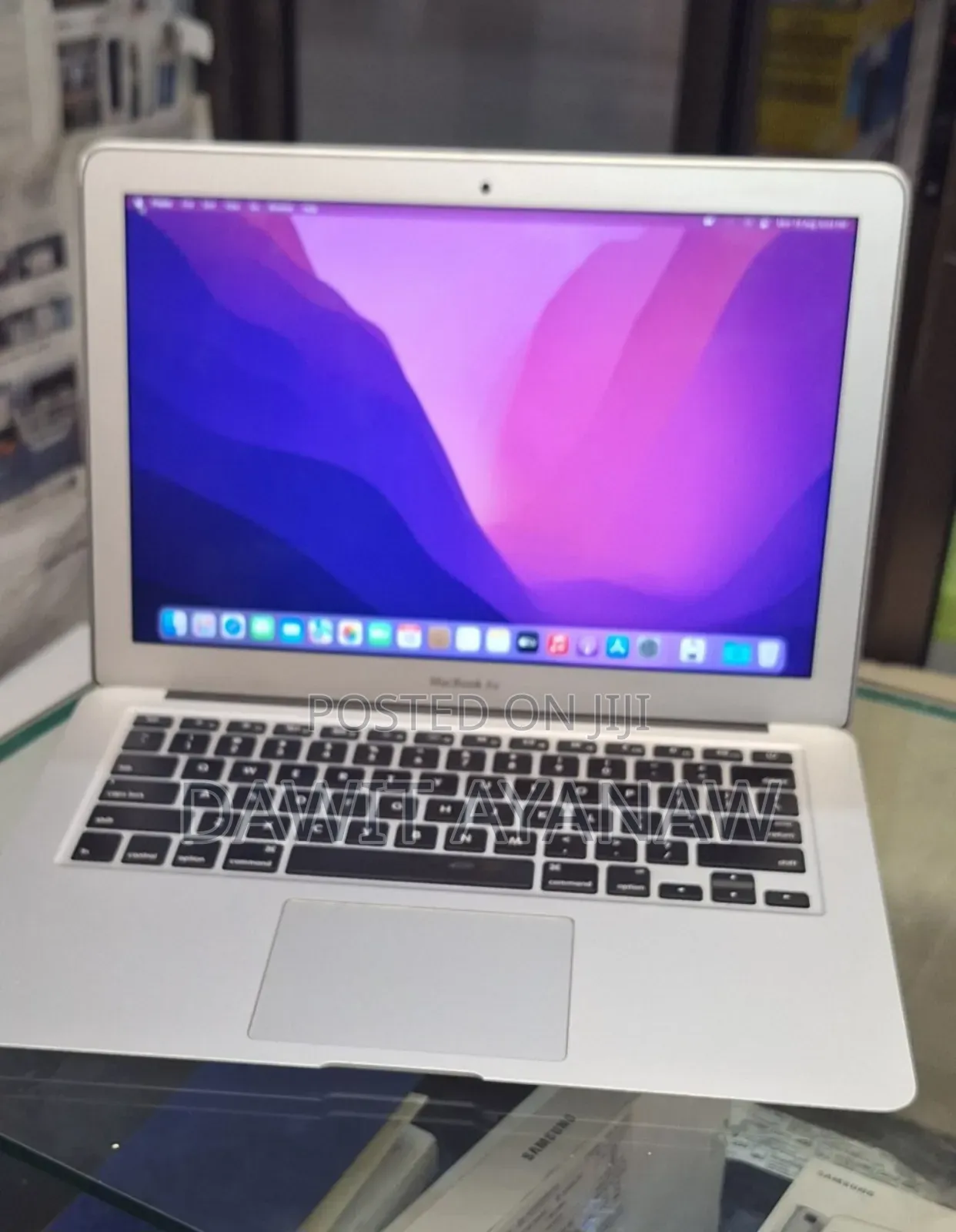 New Laptop Apple MacBook Air 2017 8GB Intel Core I5 SSD 256GB