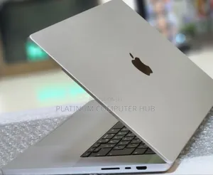 New Laptop Apple MacBook Pro 2017 16GB Intel Core I7 SSD 512GB