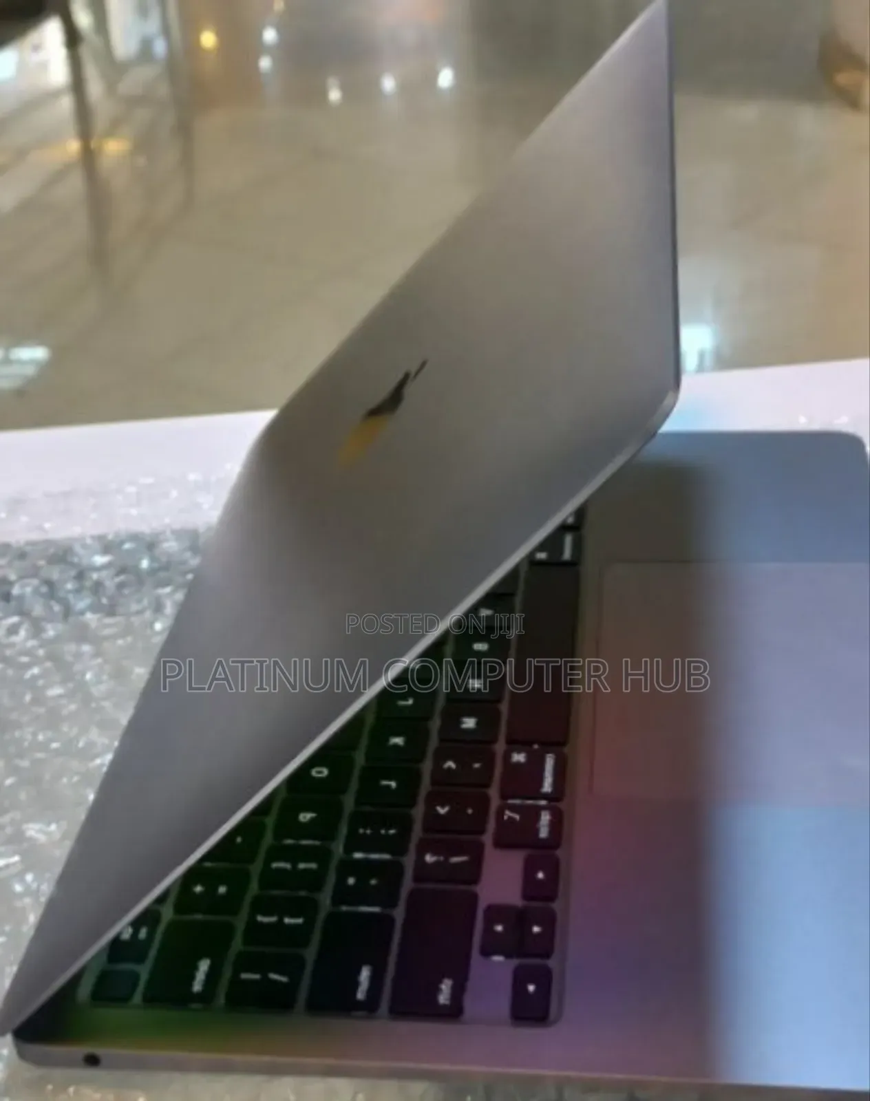 New Laptop Apple MacBook Air 2020 M1 8GB Apple M1 SSD 256GB