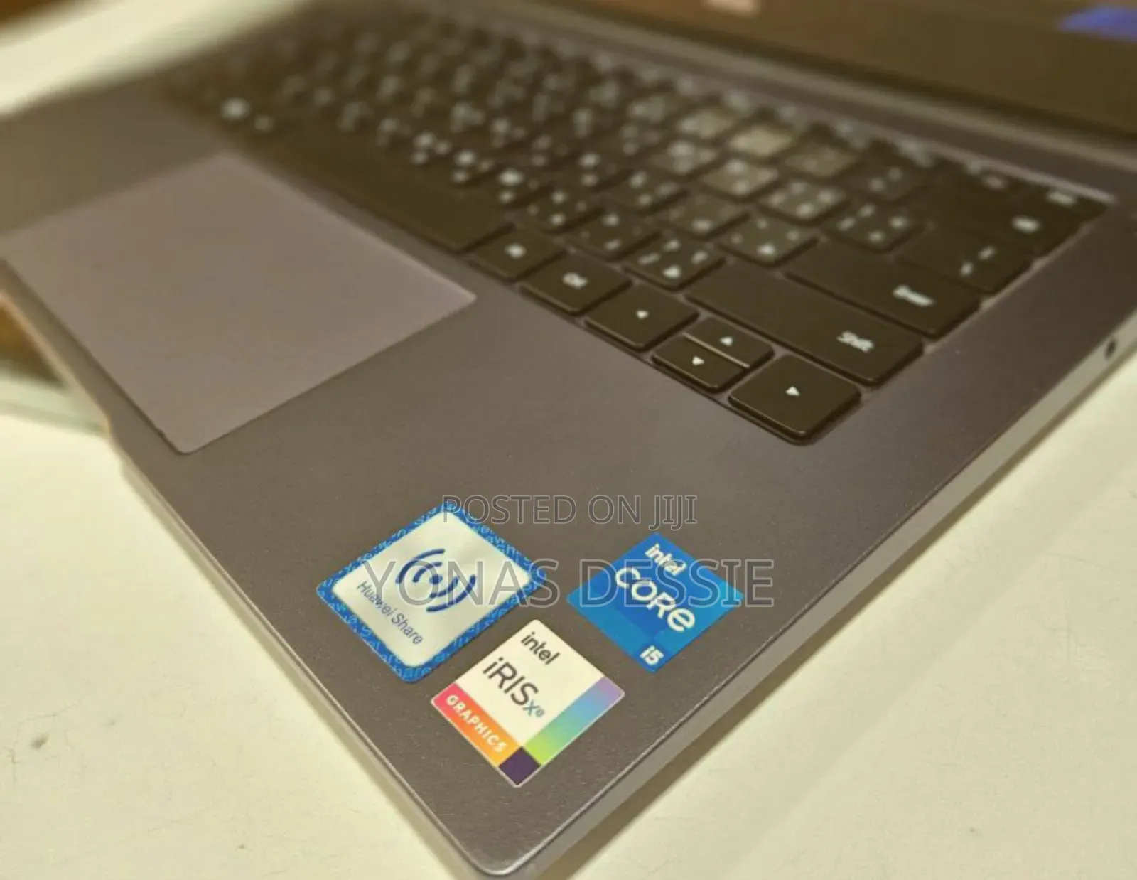 New Laptop Huawei MateBook HZ-W19 8GB Intel Core I5 SSD 512GB