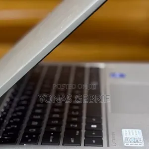 New Laptop HP EliteBook 640 G10 16GB Intel Core I5 SSD 1T