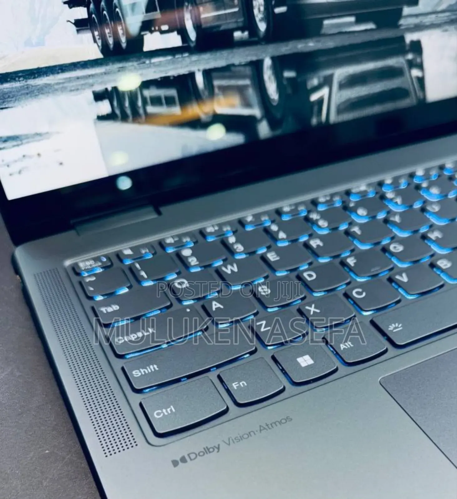 New Laptop Lenovo Yoga 7i 16GB Intel Core I7 SSD 512GB