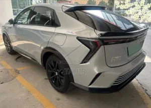 New Honda e:NS1 68.8 kWh FWD 2024 Gray