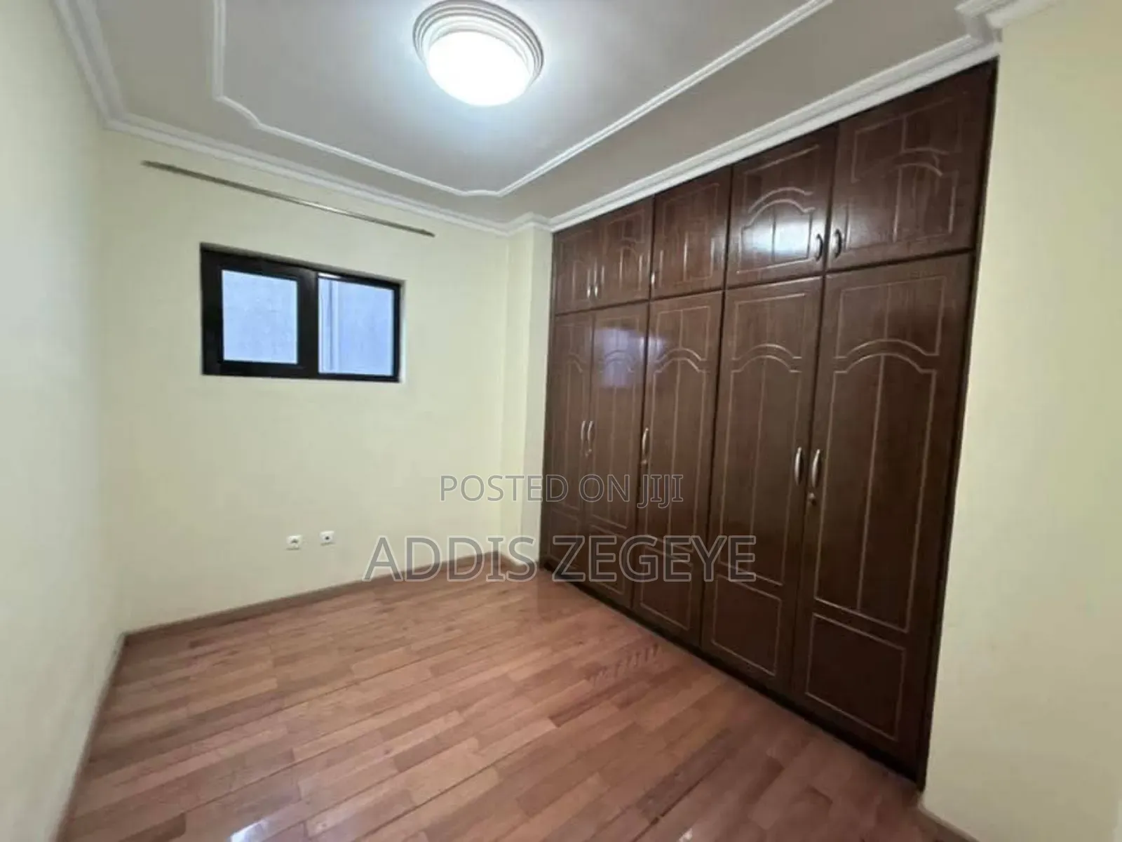 5bdrm House in Private, Bole for rent