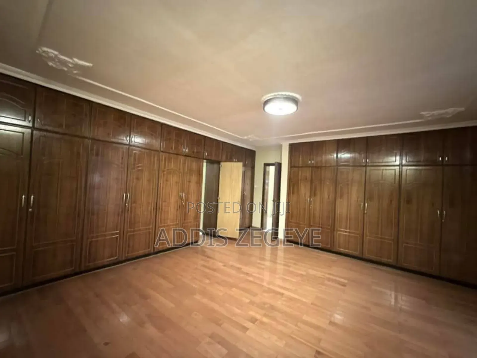 5bdrm House in Private, Bole for rent