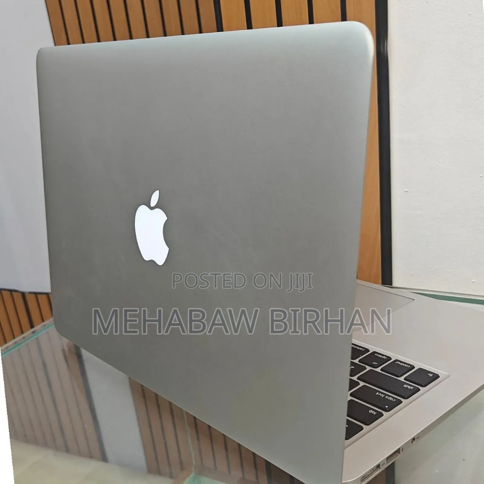 New Laptop Apple MacBook Air 2017 8GB Intel Core I5 SSD 256GB