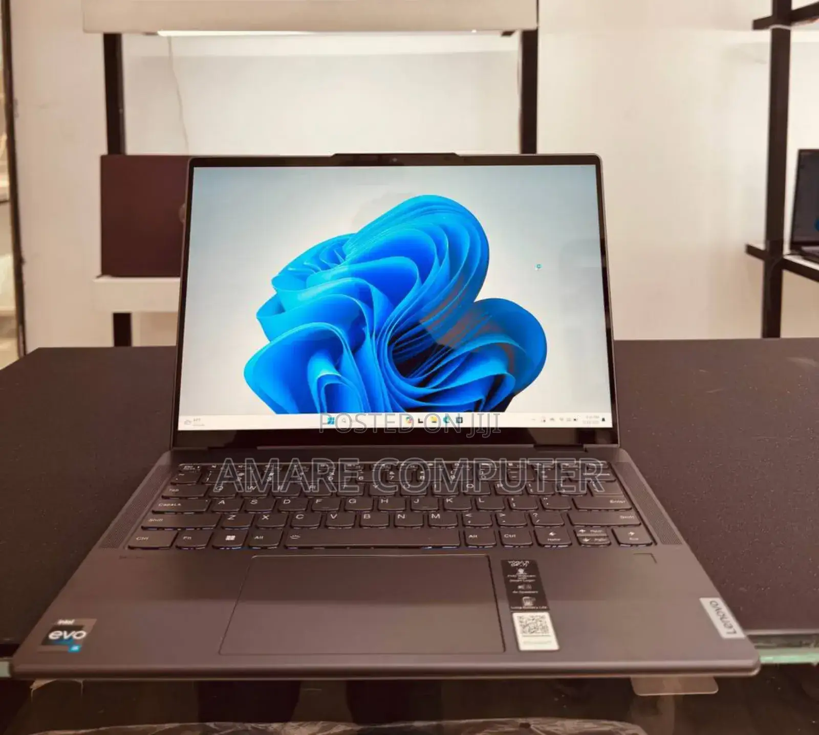 New Laptop Lenovo ThinkPad Yoga 16GB Intel Core I5 SSD 512GB