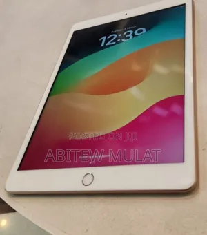 New Apple iPad 10.2 (2021) 128 GB Silver