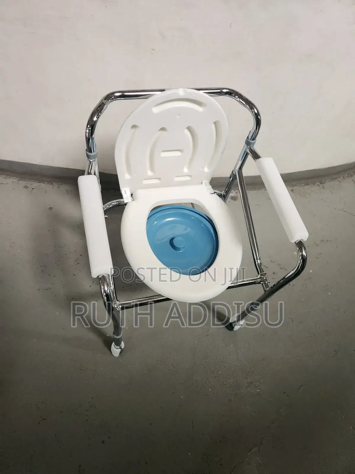 Commode Chair麻求toilet Chair麻醉medical Commode Chair底下poty Chair New