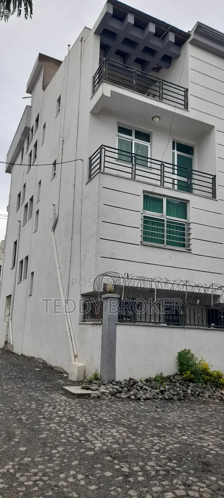 6bdrm House in Haile Garment, Nifas Silk-Lafto for sale