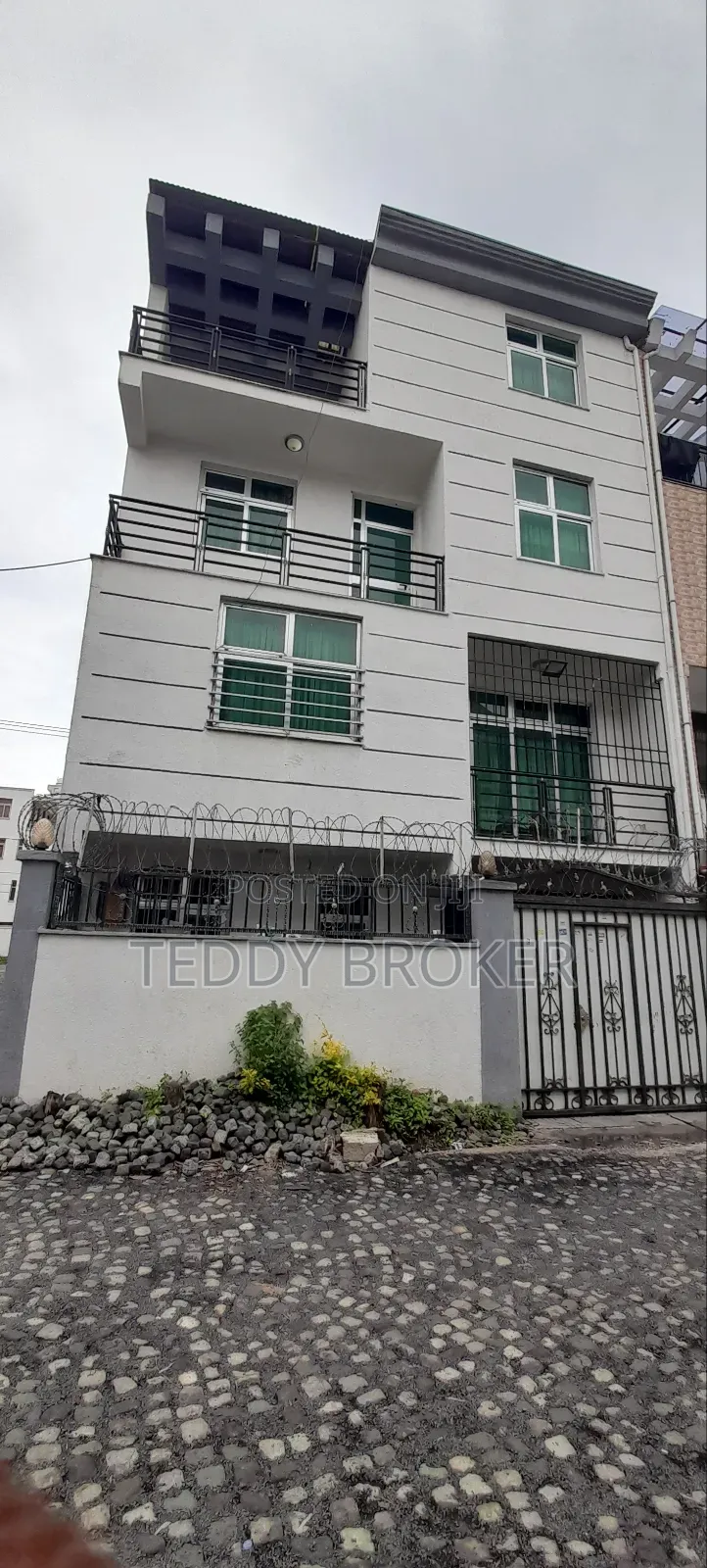 6bdrm House in Haile Garment, Nifas Silk-Lafto for sale