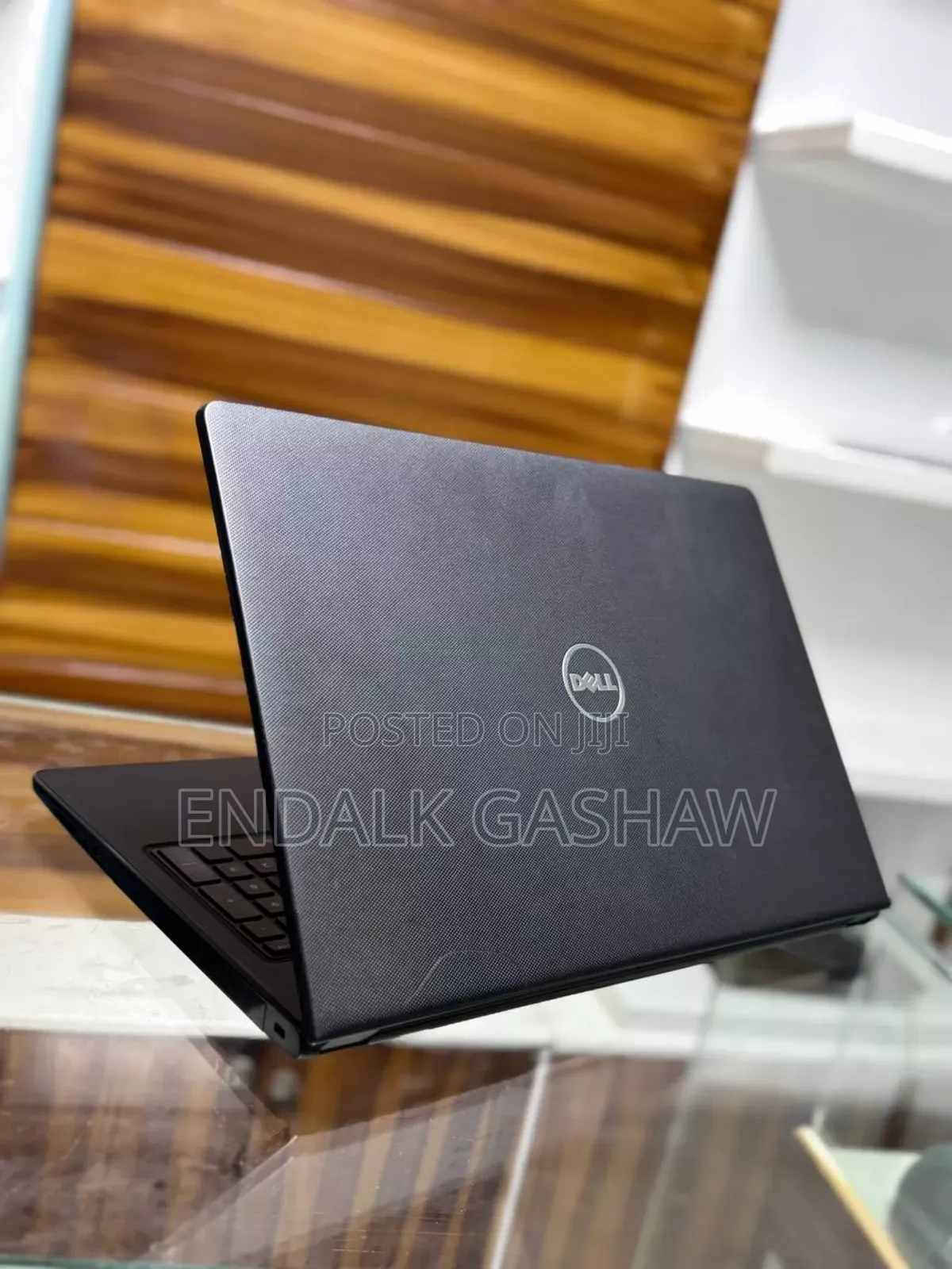 New Laptop Dell Vostro 3560 8GB Intel Core I3 HDD 500GB