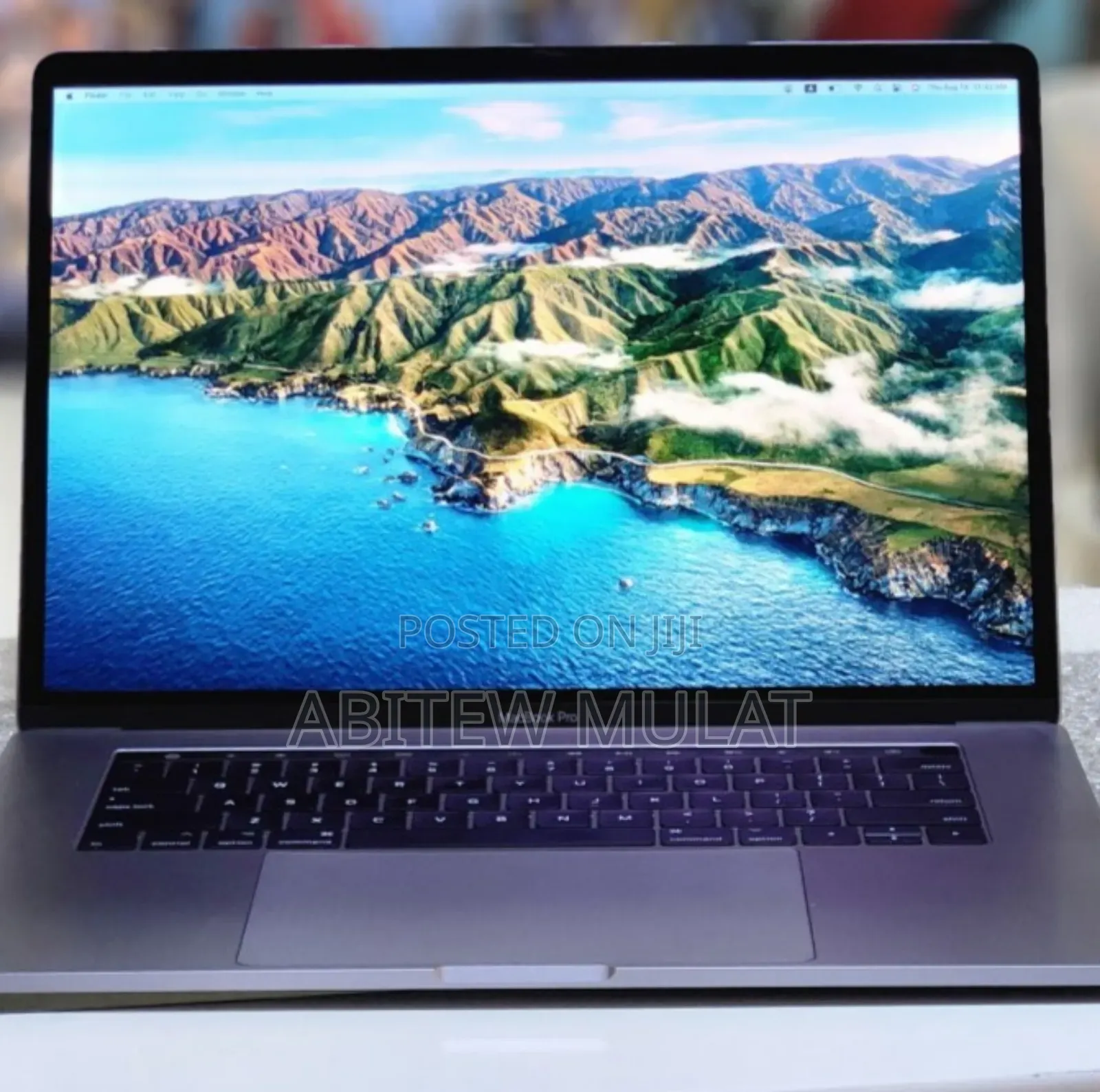 New Laptop Apple MacBook Pro 2017 16GB Intel Core I7 SSD 512GB