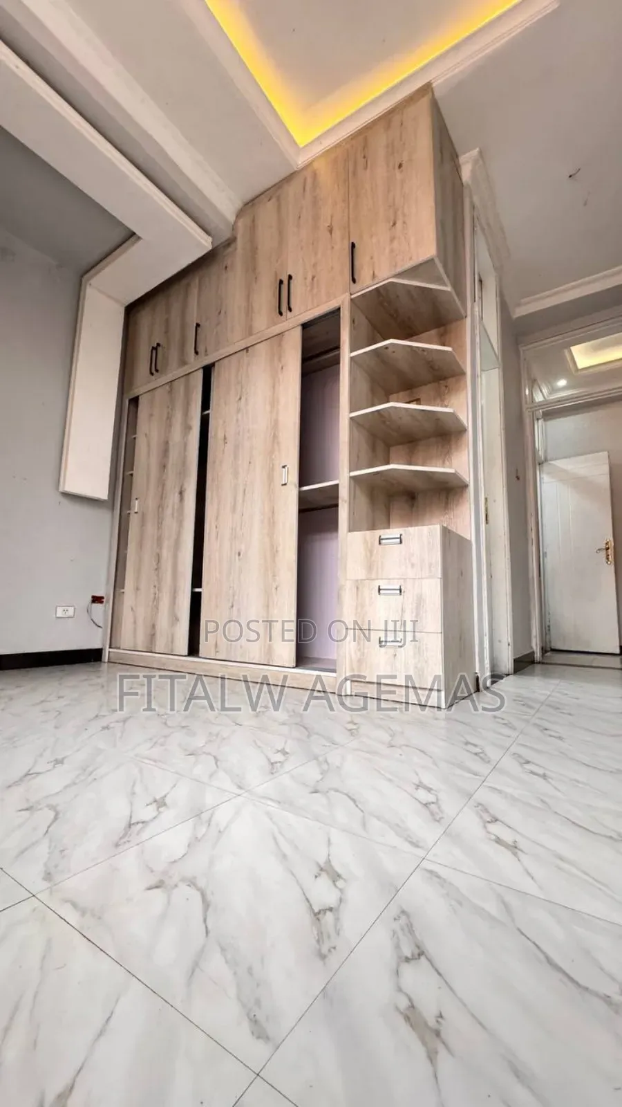 Furnished 3bdrm Condo in 40/60 Condominium, Yeka for sale