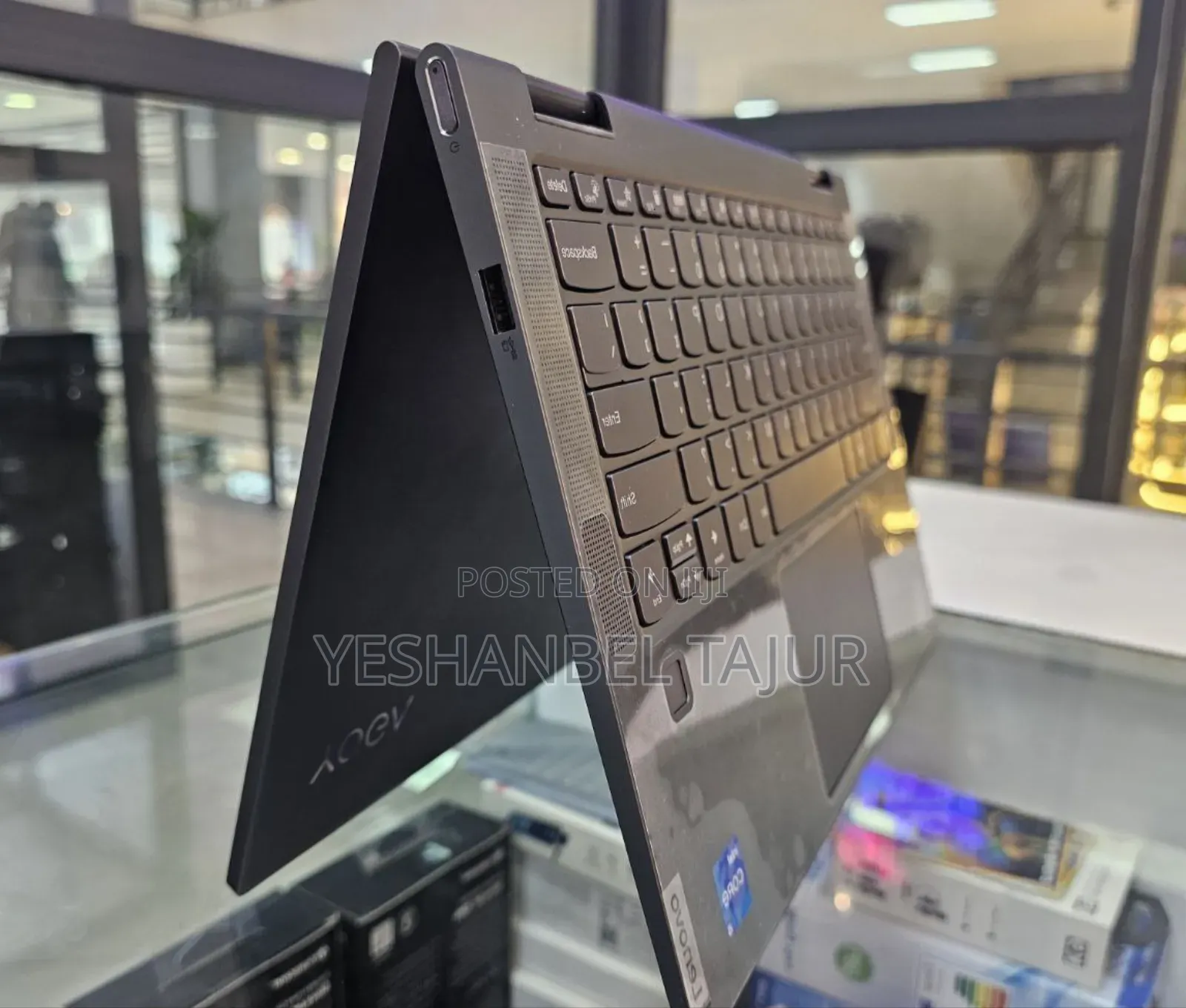 New Laptop Lenovo Yoga 7i 8GB Intel Core I5 SSD 512GB