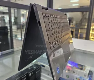 New Laptop Lenovo Yoga 7i 8GB Intel Core I5 SSD 512GB