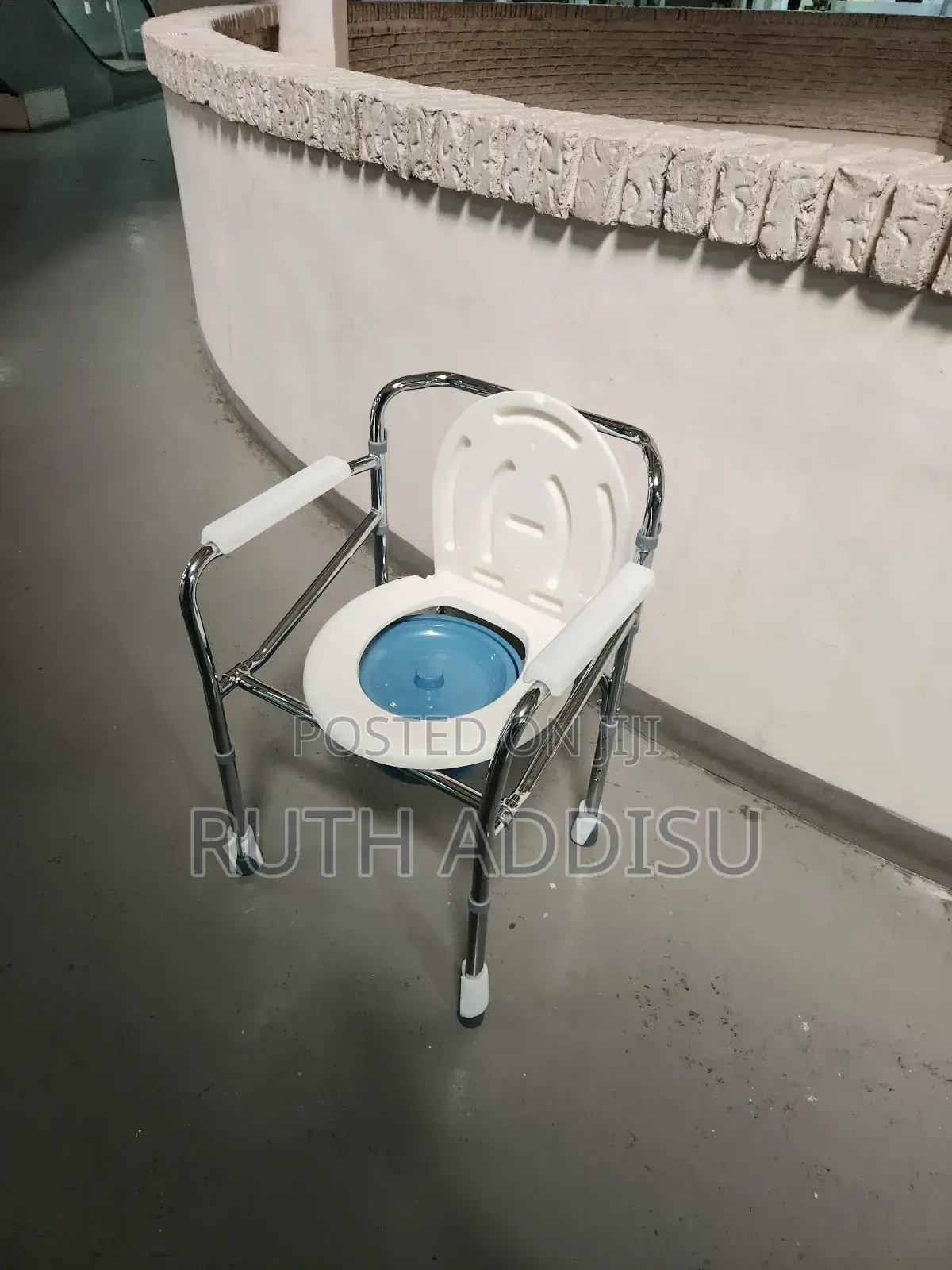 Commode Chair麻雀toilet Chair求救commode Chair麻醉poty Chair重大commode Chair