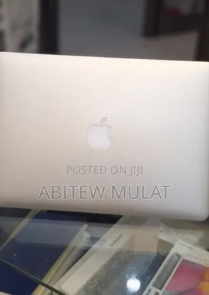 New Laptop Apple MacBook Air 2017 8GB Intel Core I5 SSD 256GB