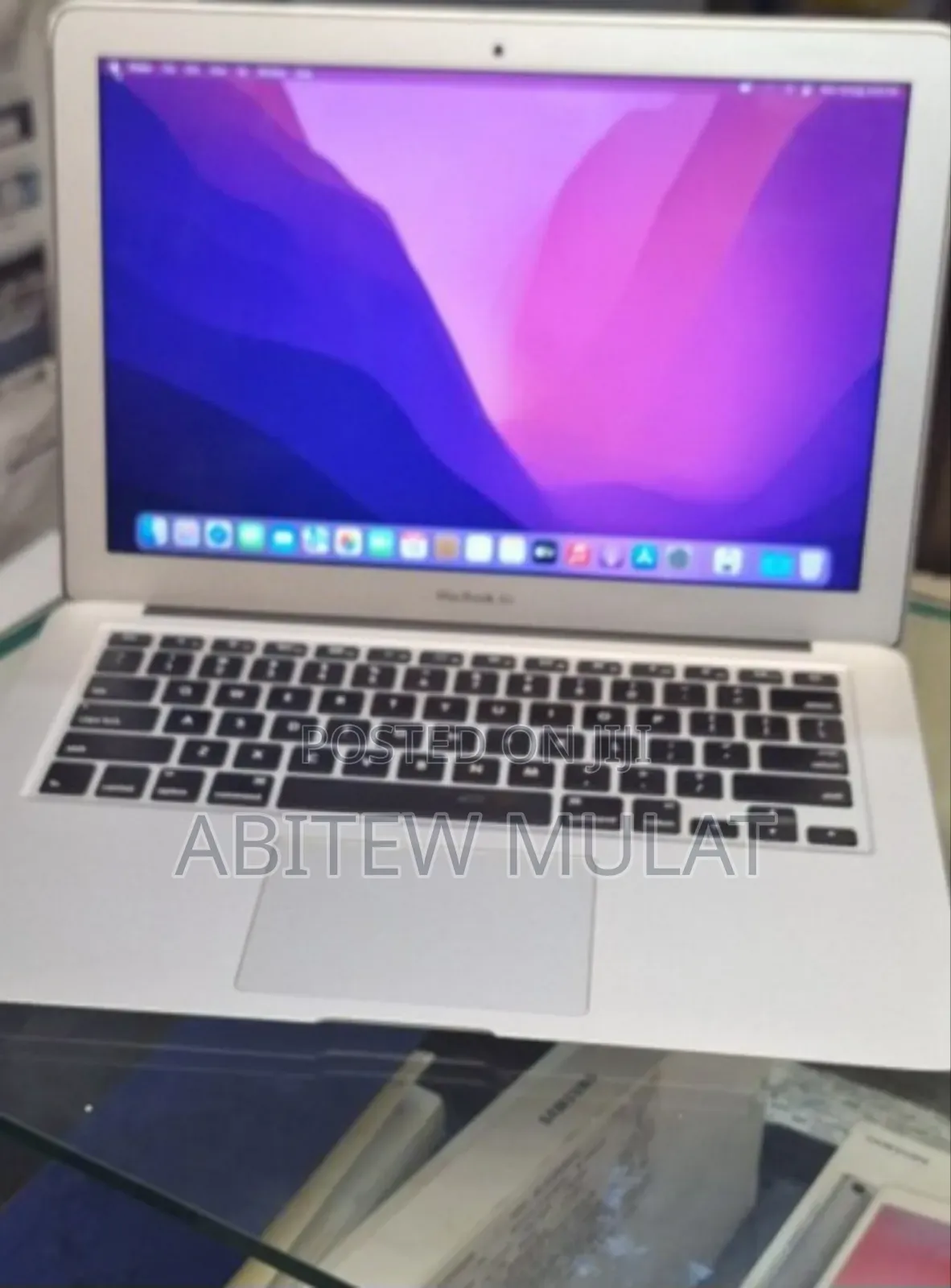 New Laptop Apple MacBook Air 2017 8GB Intel Core I5 SSD 256GB